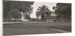 The house and office of the inspector of the Deli Maatschappij in Bindjai Langkat in Sumatra by Anonymous