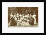 Group portrait of girls and teachers, with tennis and cricket stick by Blitz en Zn