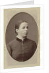 Oval studio portrait of woman, bust by W.G. Kuijer