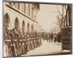 Gardes Républicains devant le Palais de Justice (Republican Guards in front of the Palais de Justice) by Eugène Atget