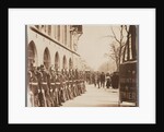 Gardes Républicains devant le Palais de Justice (Republican Guards in front of the Palais de Justice) by Eugène Atget