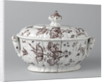 Terrine with lid, painted with flower sprays, flying birds and stray branches by Anonymous