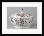 Terrine with lid, painted with flower sprays, flying birds and stray branches by Anonymous