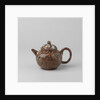 Teapot with lid, blue-white marbled. The lid features three rosettes in relief. by Anonymous