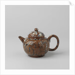 Teapot with lid, blue-white marbled. The lid features three rosettes in relief. by Anonymous