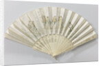 Folding fan with double sheet of white satin painted with oil on which we see a scene of five people dressed as 17th century musketeers by Anonymous