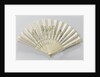 Folding fan with double sheet of white satin painted with oil on which we see a scene of five people dressed as 17th century musketeers by Anonymous
