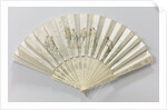 Folding fan with double sheet of white satin painted with oil on which we see a scene of five people dressed as 17th century musketeers by Anonymous