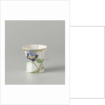 Cup, part of a set, painted with violins by C.W.J. 't Hart