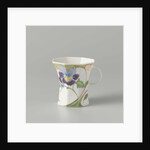 Cup, part of a set, painted with violins by C.W.J. 't Hart
