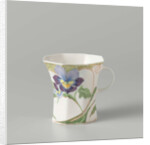 Cup, part of a set, painted with violins by C.W.J. 't Hart