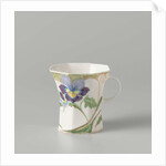 Cup, part of a set, painted with violins by C.W.J. 't Hart