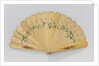 Brisé fan of wood, partially painted with flowers and fully varnished by Gijs Bosch Reitz
