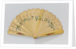 Brisé fan of wood, partially painted with flowers and fully varnished by Gijs Bosch Reitz