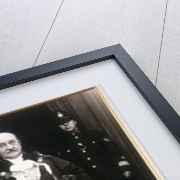 Sheriffs of the City of London presenting a petition at the House of Commons, London by Anonymous