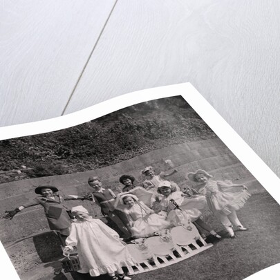 Guild children dancing by Manx Press Pictures