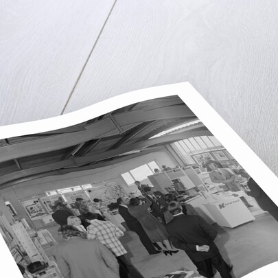 Opening of Edmundson Electrical Store, Derby Square by Manx Press Pictures