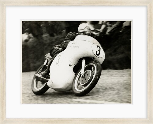 Mike Hailwood, TT (Tourist Trophy) rider, riding as a privateer in Ecurie Sportive colours by T.M. Badger