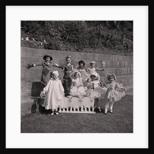 Guild children dancing by Manx Press Pictures