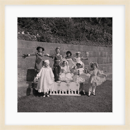 Guild children dancing by Manx Press Pictures