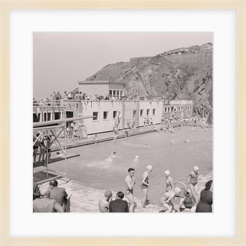 Opening of Peel outdoor swimming pool by Manx Press Pictures