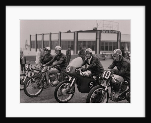 Motorcycle Sprint, Ramsey by Manx Press Pictures