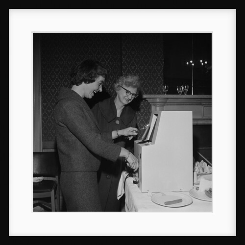 Hot dog machine by Manx Press Pictures