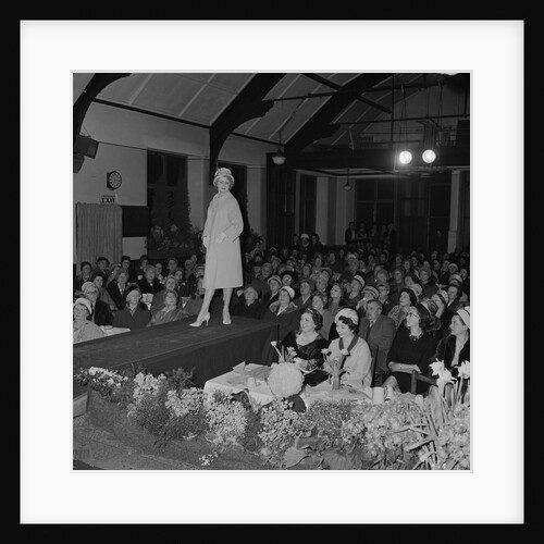 Mannequins Parade, Victoria Street, Douglas by Manx Press Pictures