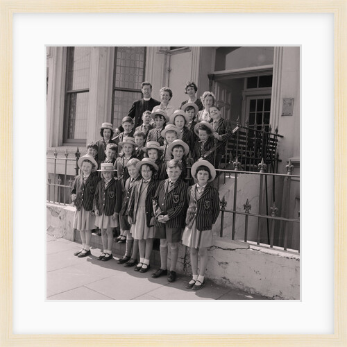 Convent kids on holiday by Manx Press Pictures