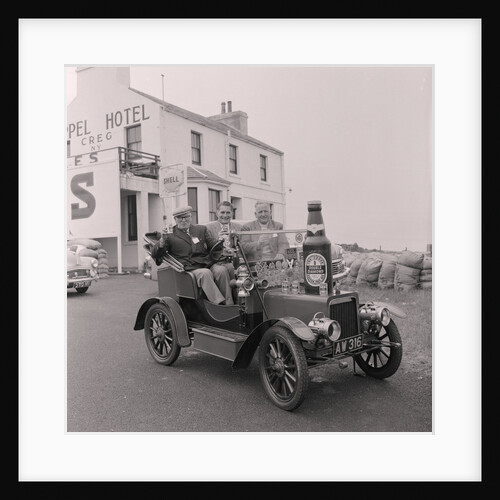 Veteran cars at Creg hotel by Manx Press Pictures