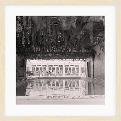 New Beach hotel 'floral' pool by Manx Press Pictures