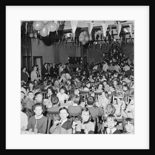 Children's party by Peel Police by Manx Press Pictures