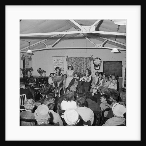 Glen Maye Harvest Queen by Manx Press Pictures
