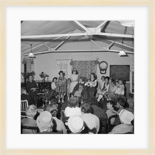 Glen Maye Harvest Queen by Manx Press Pictures