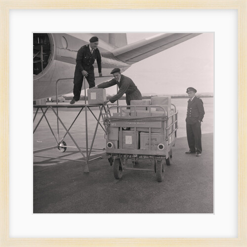 Unloading freight at Ronaldsway Airport by Manx Press Pictures
