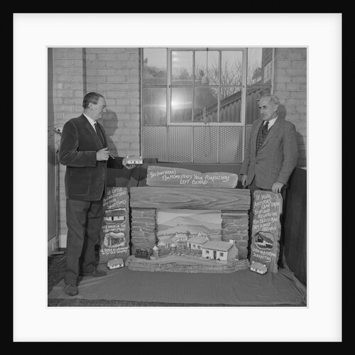 Mitchell, Kelly and model of Cregneash by Manx Press Pictures