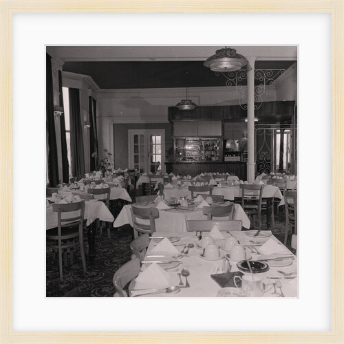 Grand View hotel dining room by Manx Press Pictures
