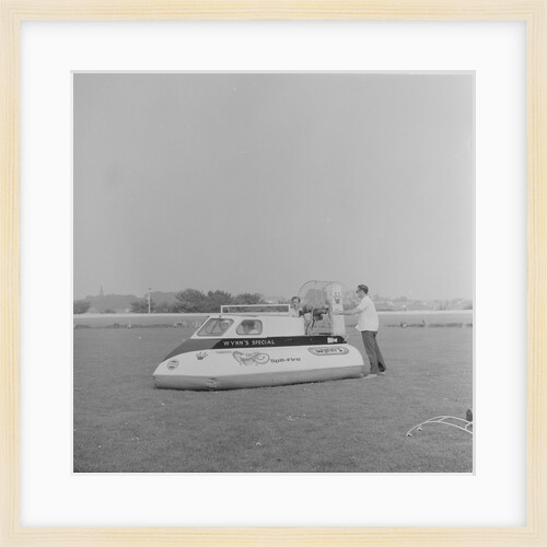 Hovercraft, Onchan Stadium by Manx Press Pictures