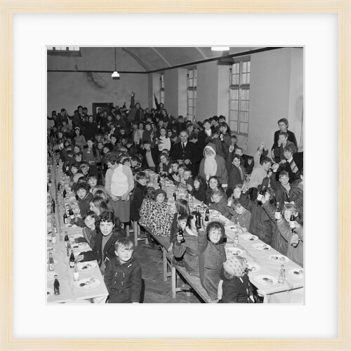 Peel Police children's treat by Manx Press Pictures