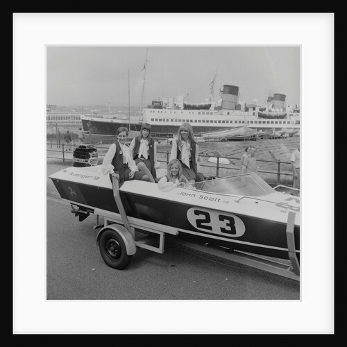 Rothmans' Girls on powerboat by Manx Press Pictures