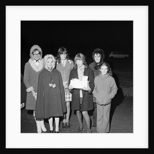 Braddan girl guides with parcel by Manx Press Pictures