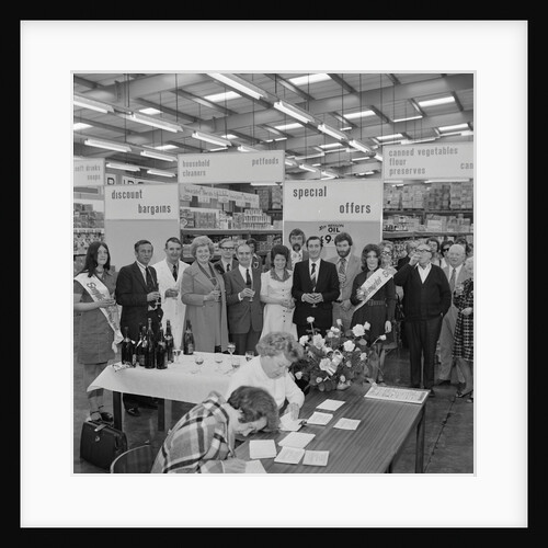 Smileys new store opening by Manx Press Pictures