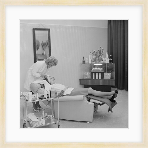 Beautician, Duke Street, Douglas by Manx Press Pictures