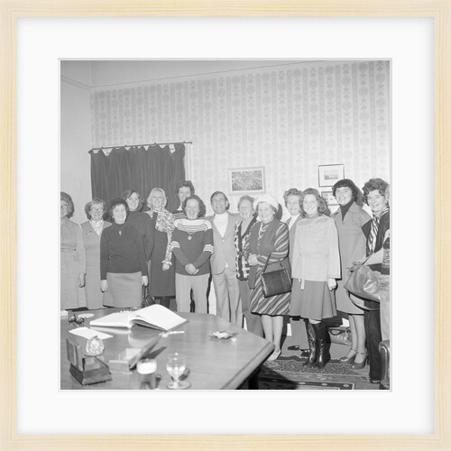 Norman Wisdom, Town Hall, Isle of Man by Manx Press Pictures