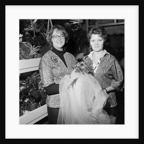 Posy for Miss Isle of Man by Manx Press Pictures