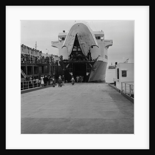 Ro-Ro ship arrives by Manx Press Pictures