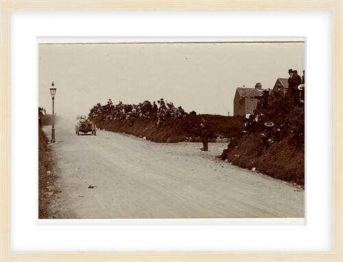 W.T. Clifford Earp in a Napier, 1905 Gordon Bennnett Trials by Anonymous