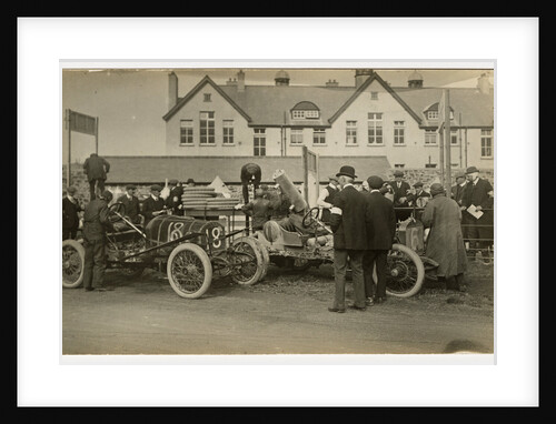 Ramsey pits, 1908 Tourist Trophy motorcar race by Anonymous