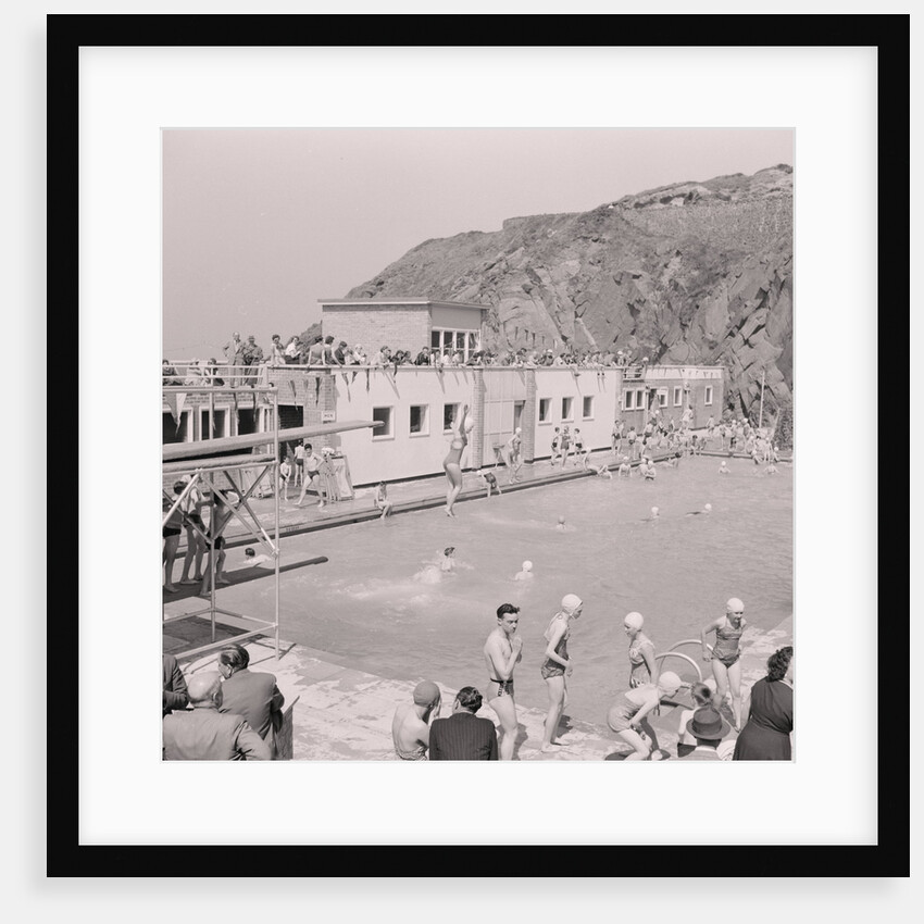 Opening of Peel outdoor swimming pool by Manx Press Pictures