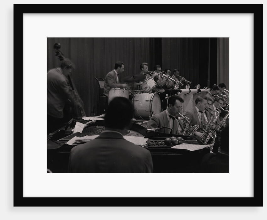 Phil Moss Band and Hi Fi's by Manx Press Pictures